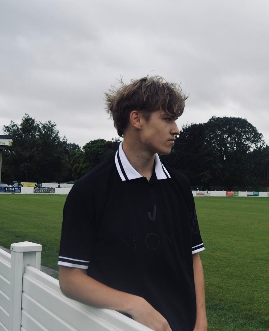 NOYT Retro Shirt